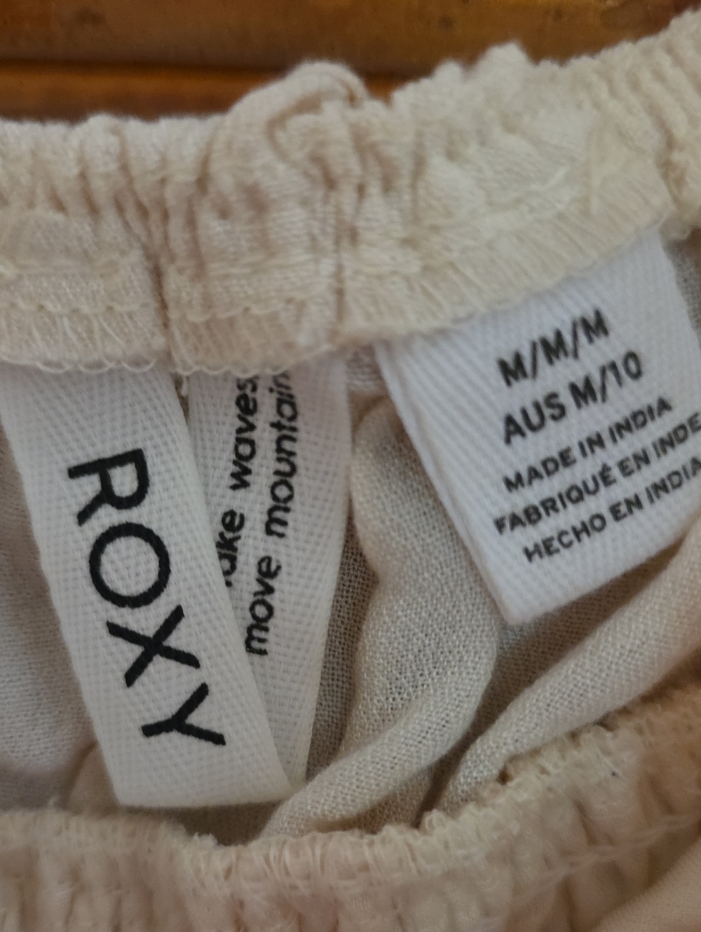 Roxy Cream Elastic Waist Top - Picture 2 of 9